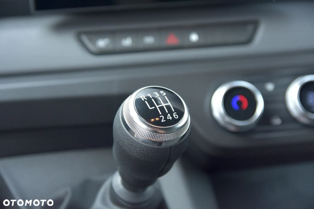 Renault Master Kontener 9EP z Windą 2.0 170KM - 36