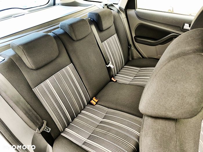 Ford Focus - 35