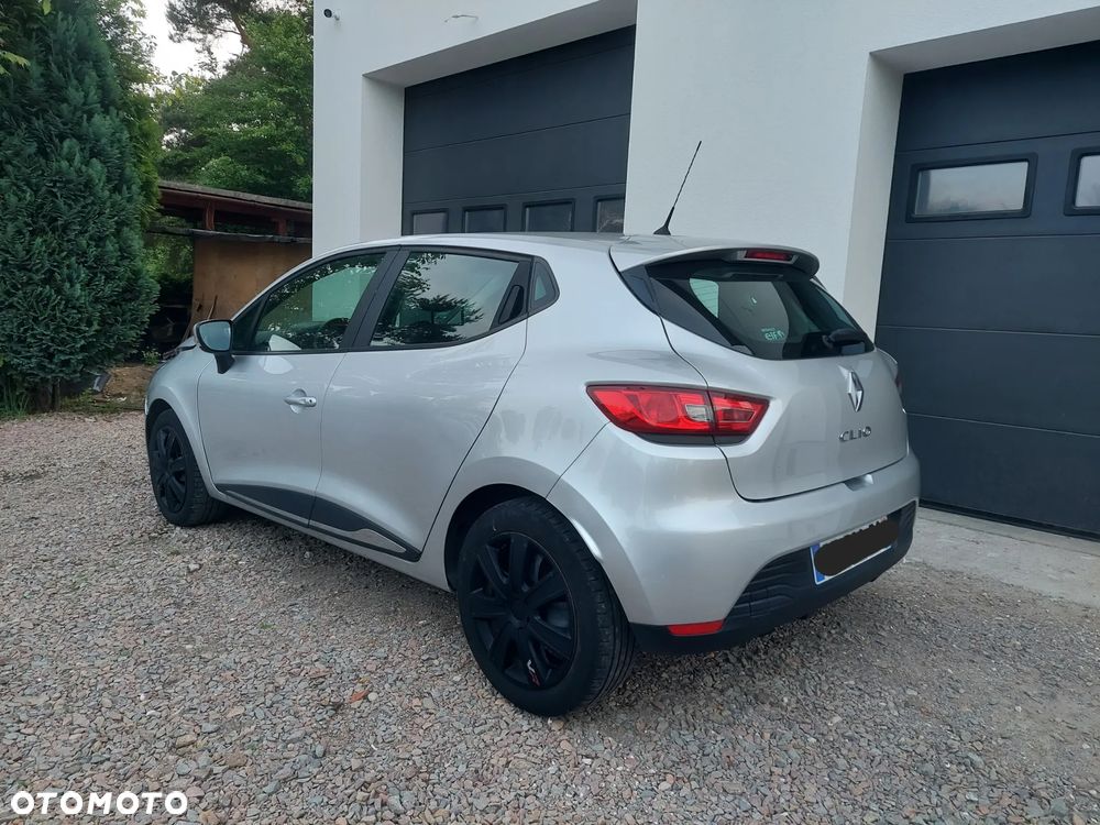 Renault Clio 1.2 16V 75 Dynamique - 3