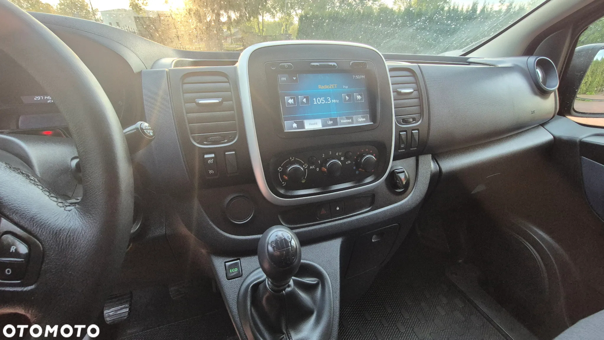 Opel Vivaro - 34