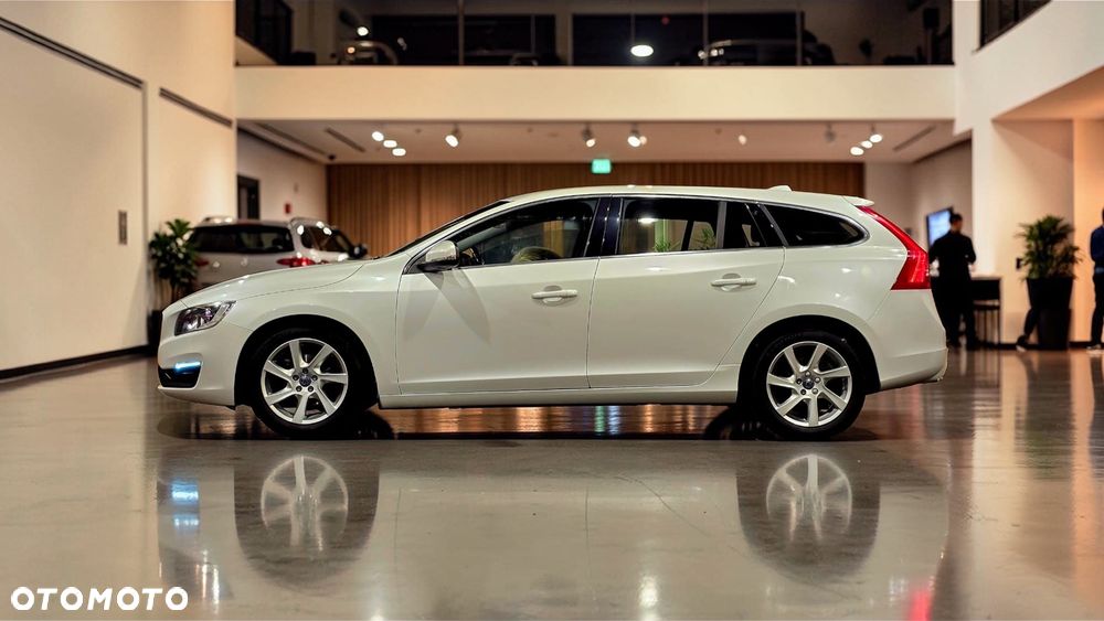 Volvo V60 T3 Momentum - 15