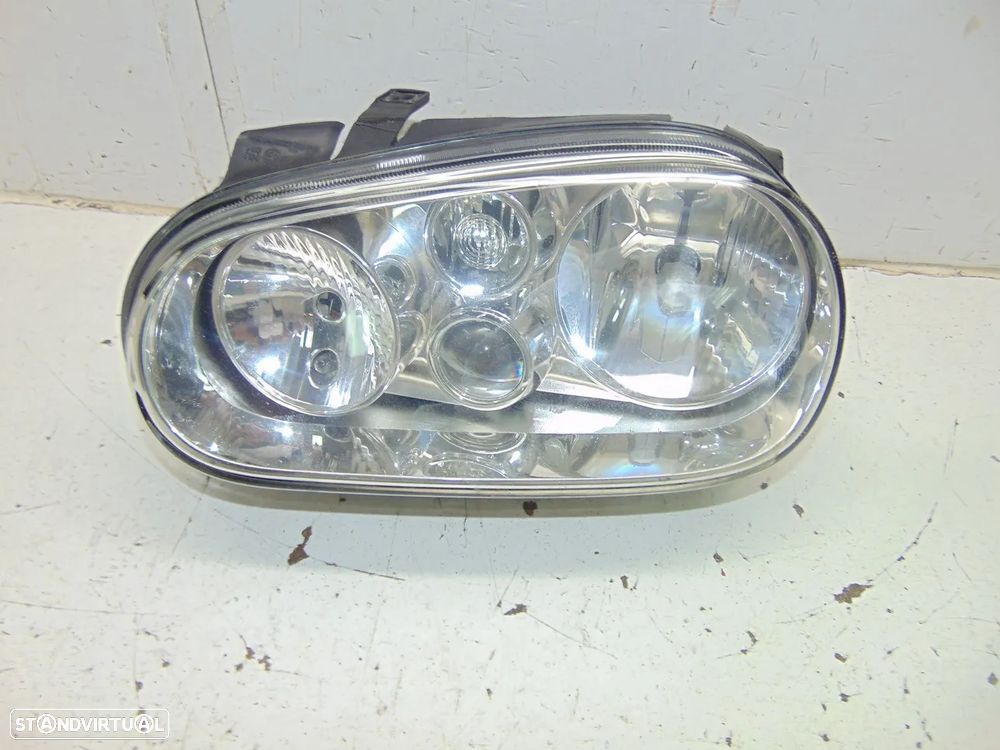 VW Golf MK4 farol - 1