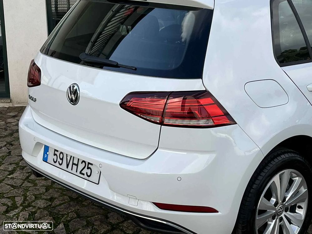 VW Golf 1.0 TSI Confortline DSG - 8