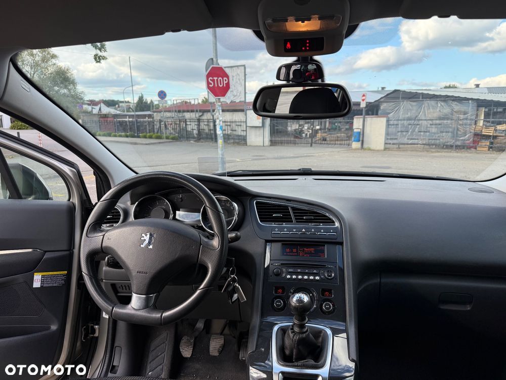 Peugeot 5008 - 6