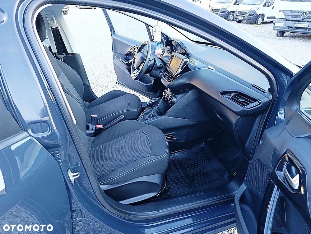 Peugeot 208 1.2 PureTech Access - 13