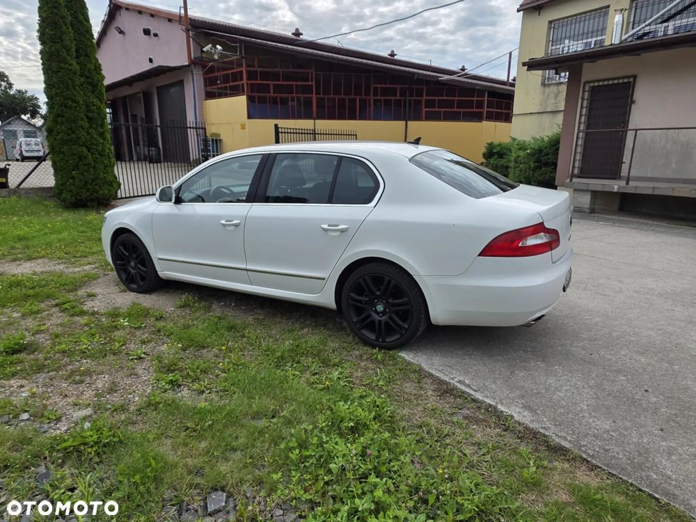 Skoda Superb Combi 1.8 TSI DSG Elegance - 6