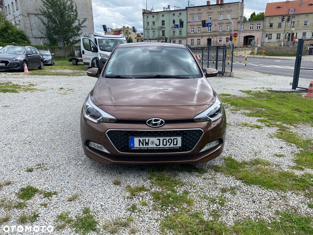 Hyundai i20 1.4 YES Gold - 2