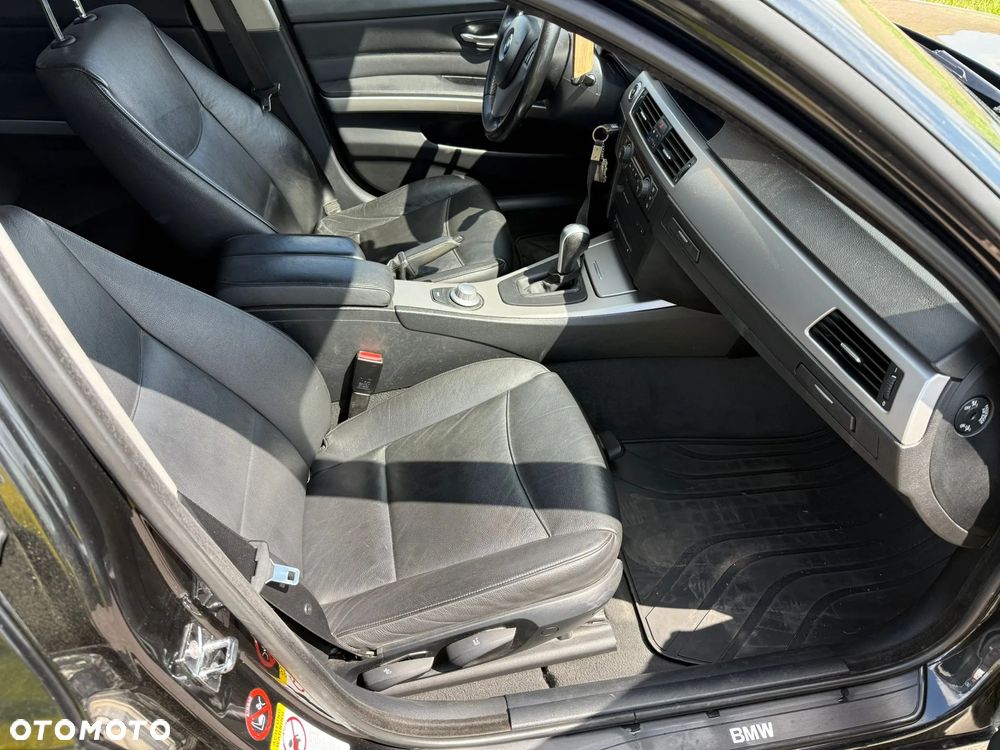 BMW Seria 3 320d DPF - 8