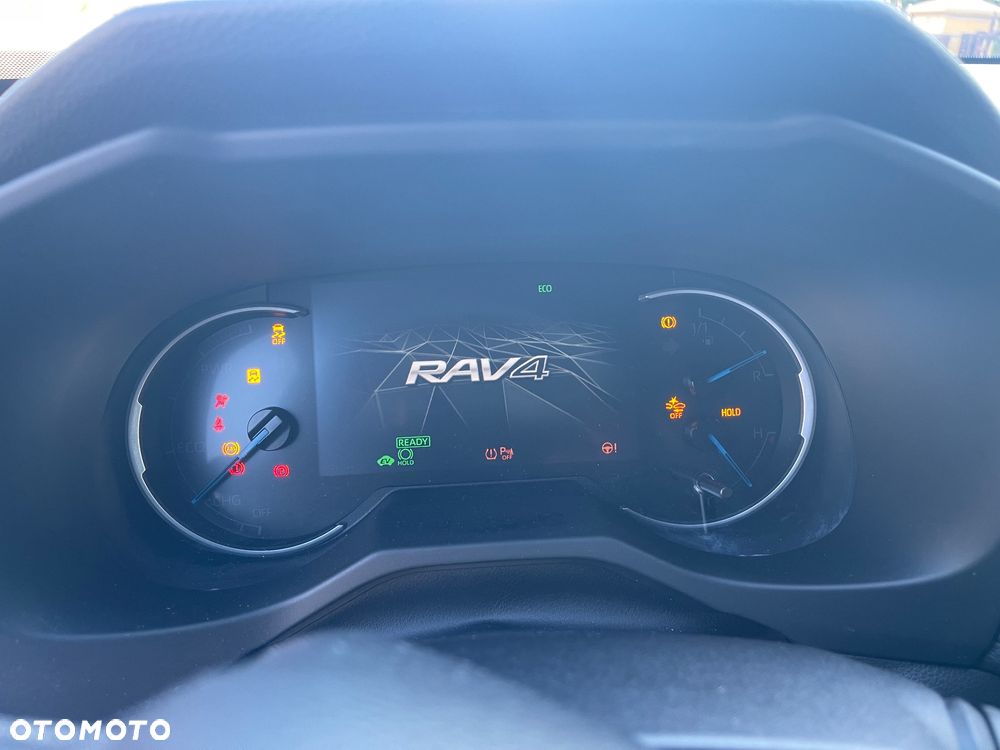 Toyota RAV4 - 9