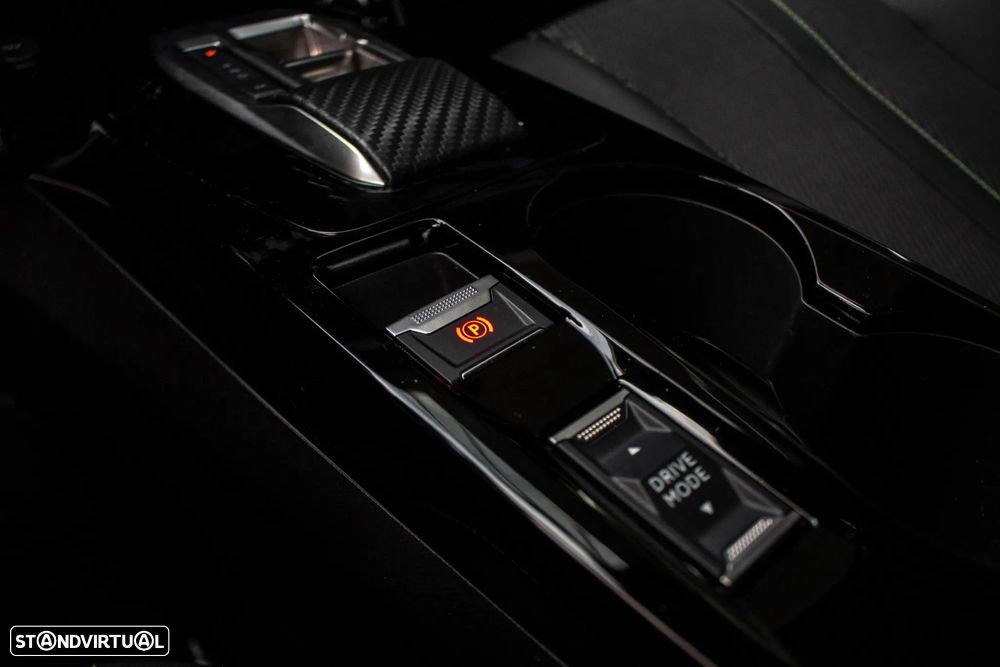 Peugeot 208 1.2 Hybrid GT e-DCS6 - 21