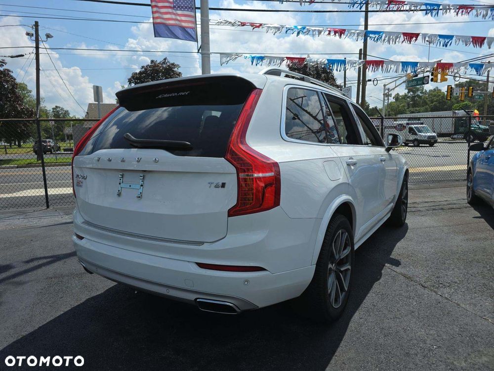 Volvo XC 90 T6 AWD Momentum - 4