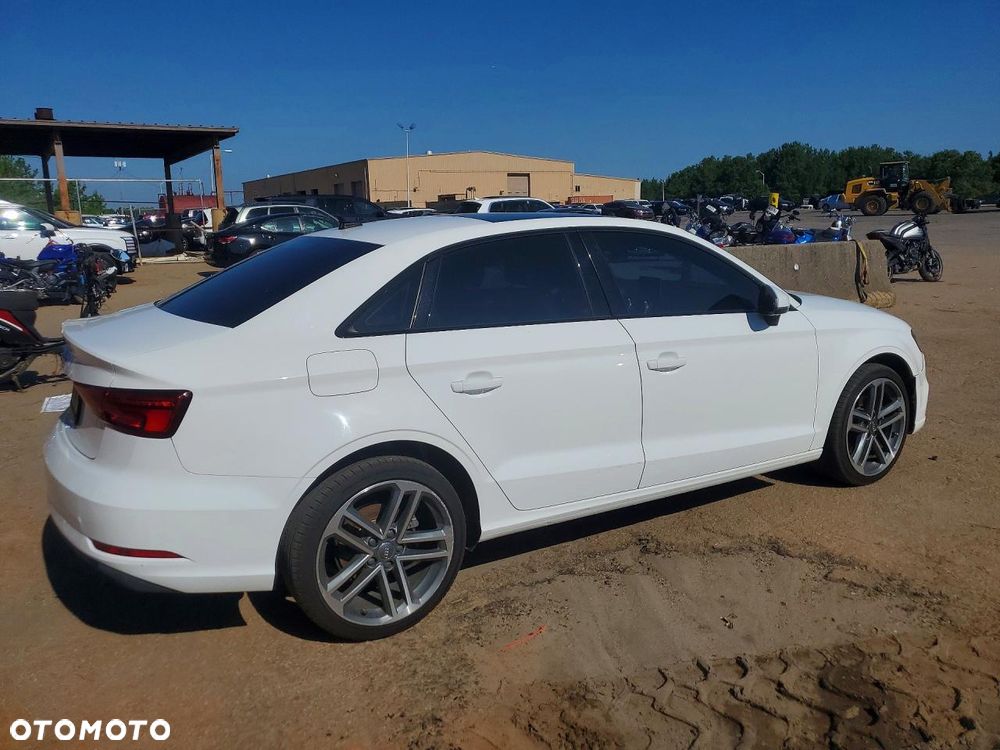 Audi A3 Limousine 2.0 TFSI quattro S tronic design - 4