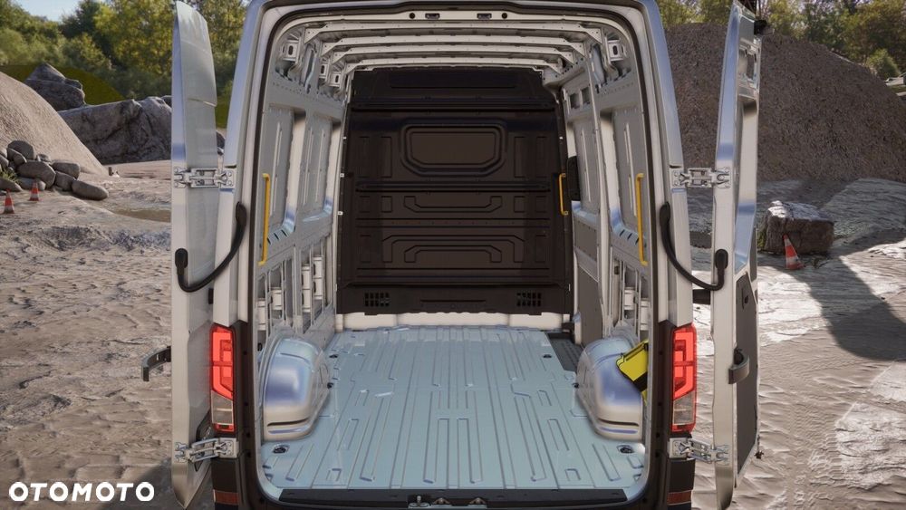 Volkswagen Crafter - 13