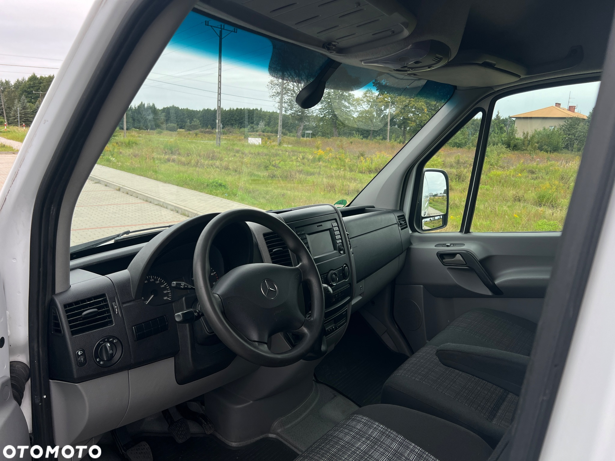 Mercedes-Benz Sprinter - 20
