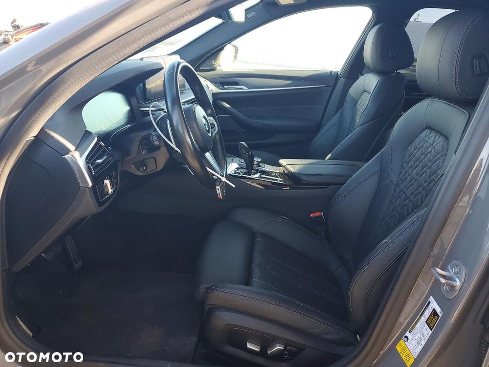 BMW Seria 5 530i M Sport Edition - 6