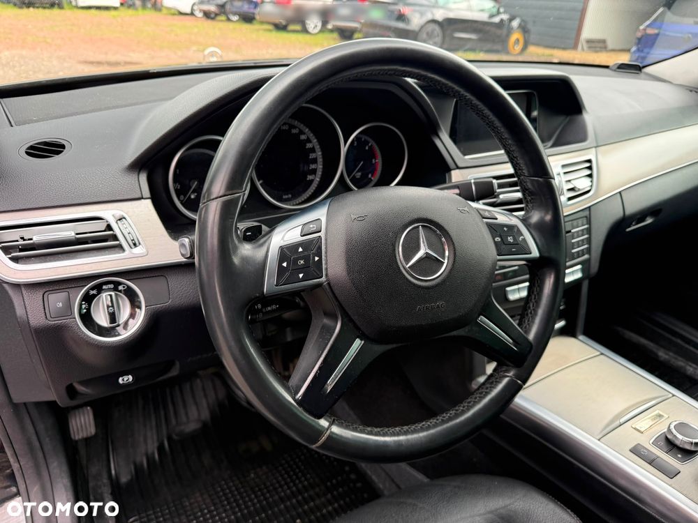 Mercedes-Benz Klasa E 220 CDI 7G-TRONIC Elegance - 15