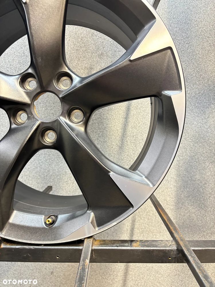 1 Felga Alu. Seat Leon, Cupra 18" 5FA 601 025H, ET 45, 7,5J - 4