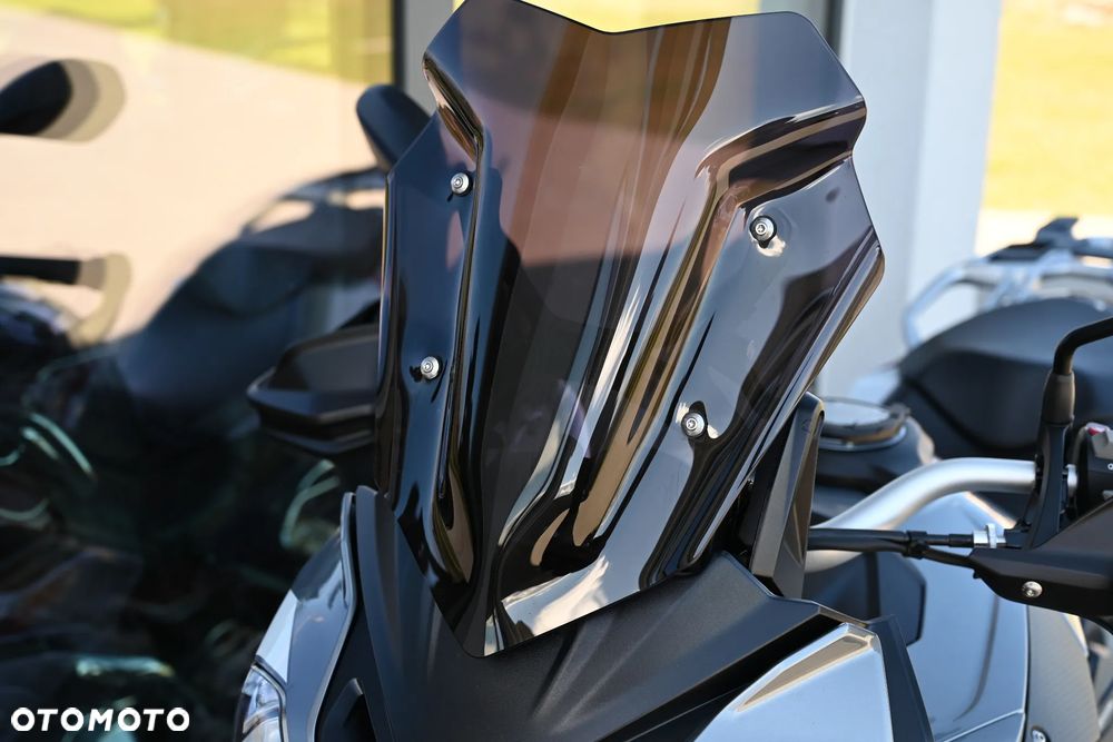 BMW XR - 13