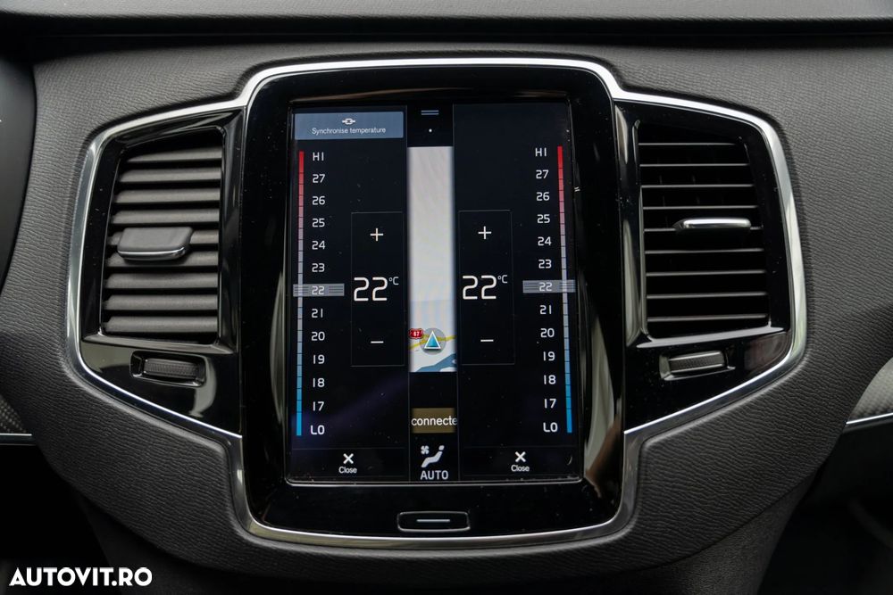 Volvo XC 90 D5 AWD Geartronic RDesign - 38