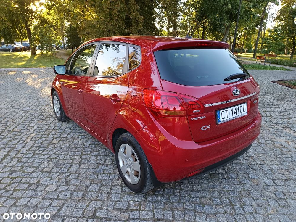Kia Venga 1.4 Business Line - 4