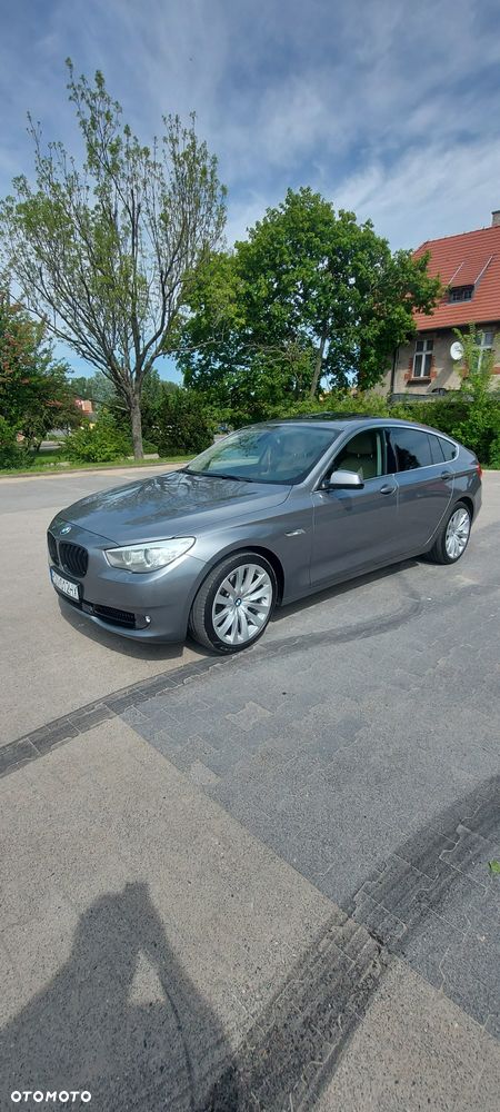 BMW 5GT - 2