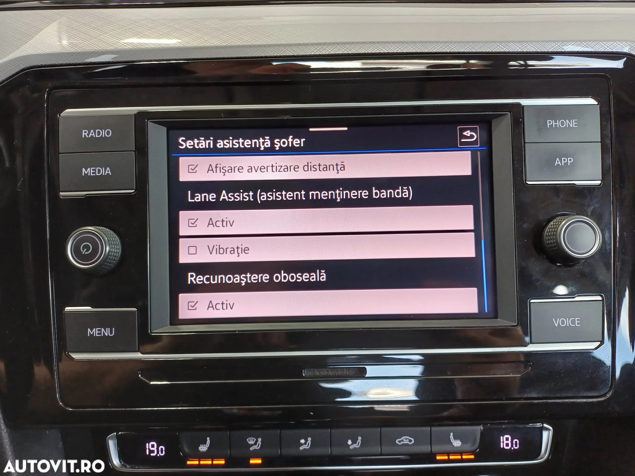 Volkswagen Passat 2.0 TDI DSG Comfortline - 20
