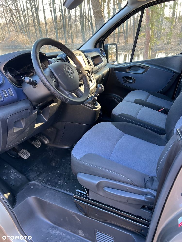 Opel Vivaro - 13