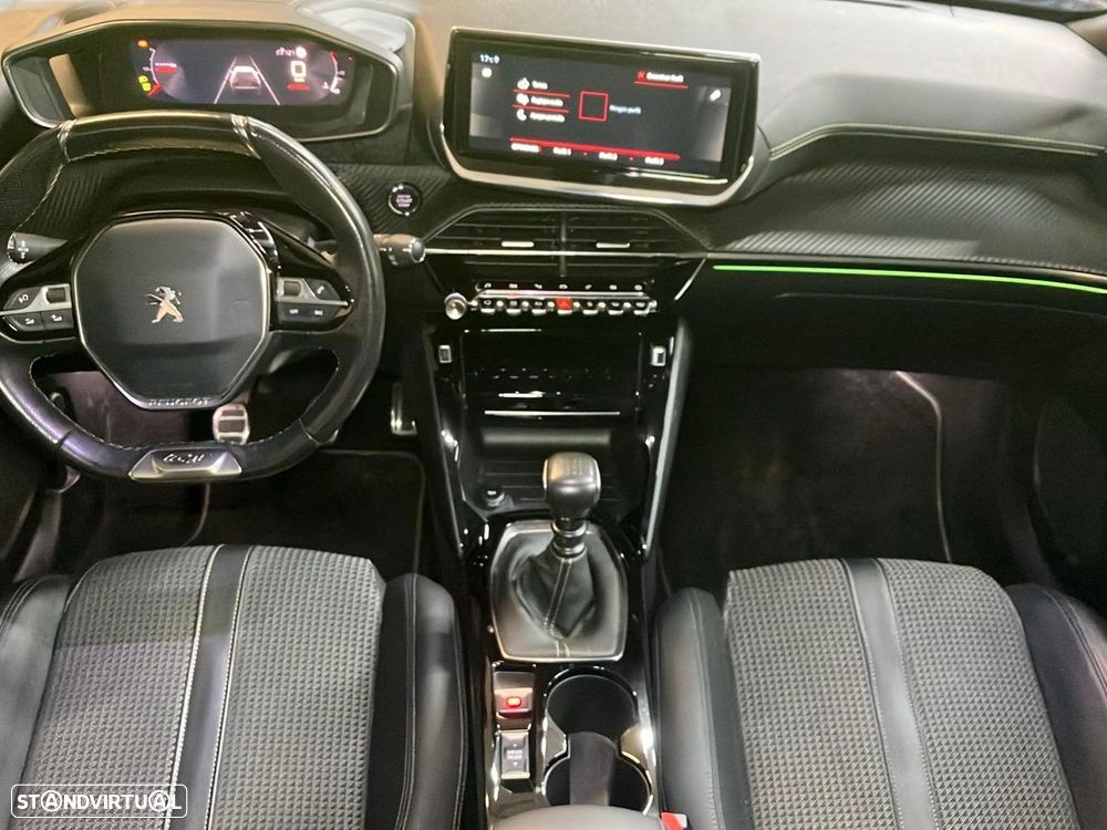 Peugeot 2008 1.2 PureTech GT Line - 16