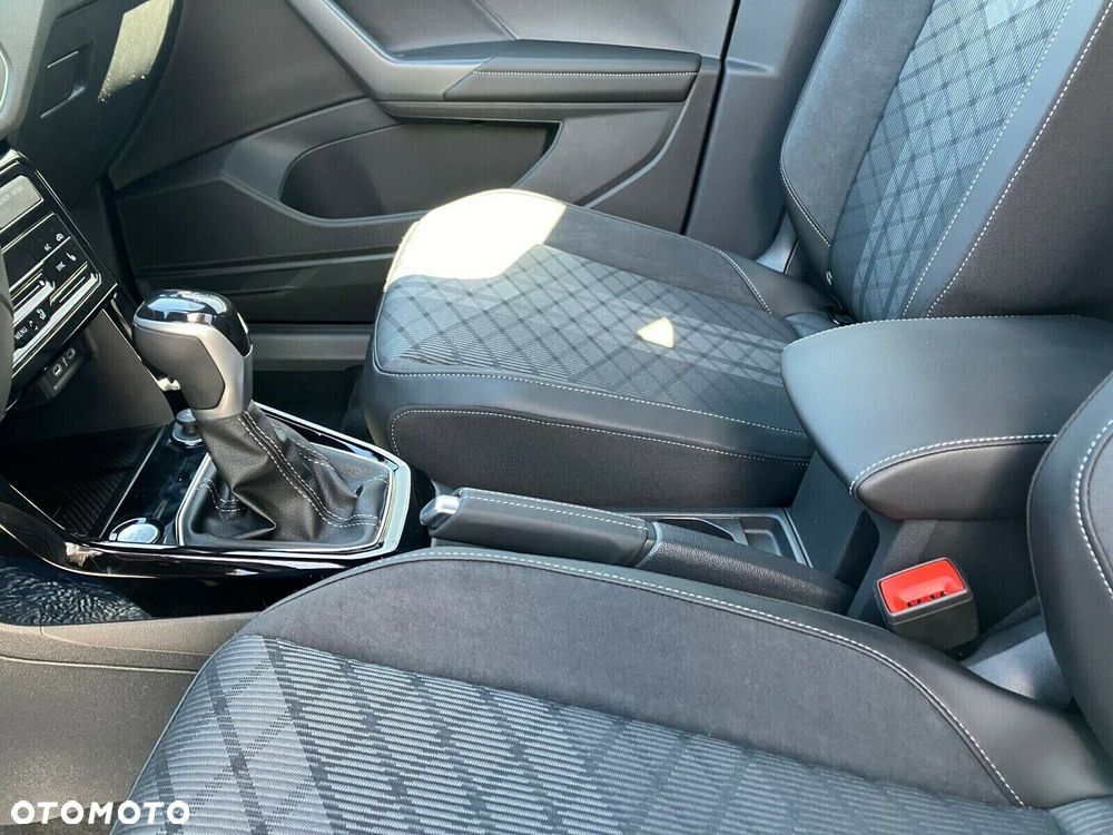 Volkswagen T-Cross - 23