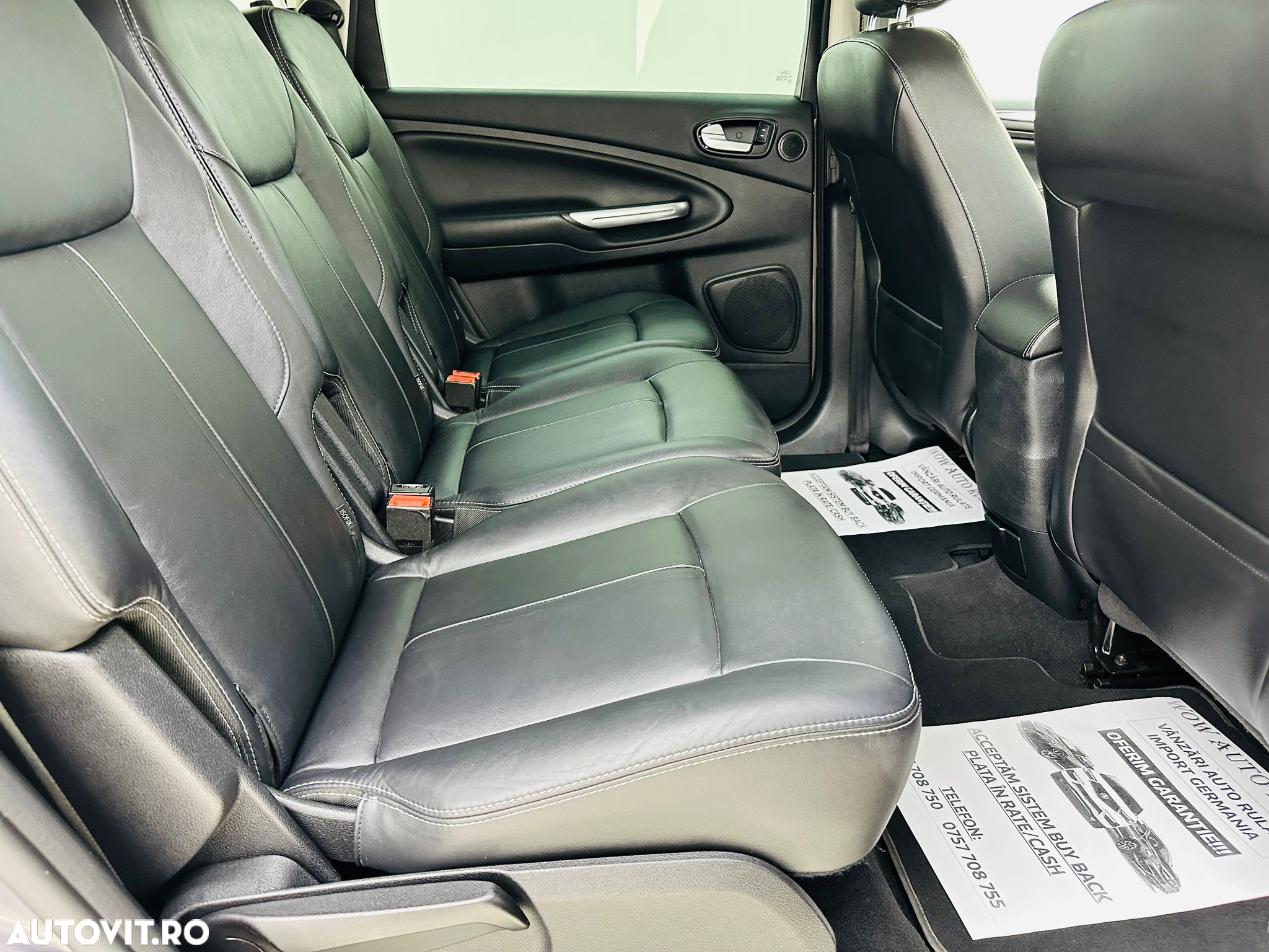 Ford S-Max - 24