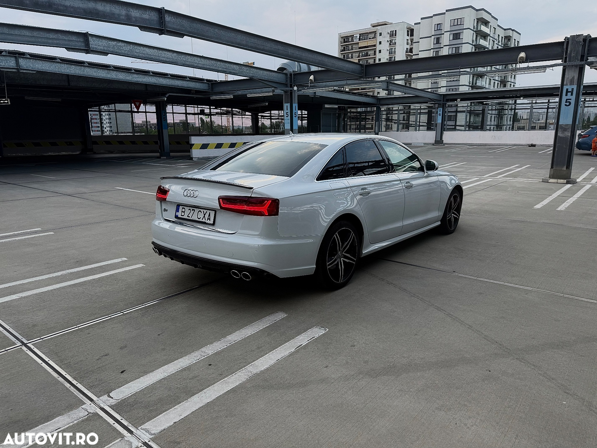 Audi A6 2.0 TDI Ultra S tronic - 5