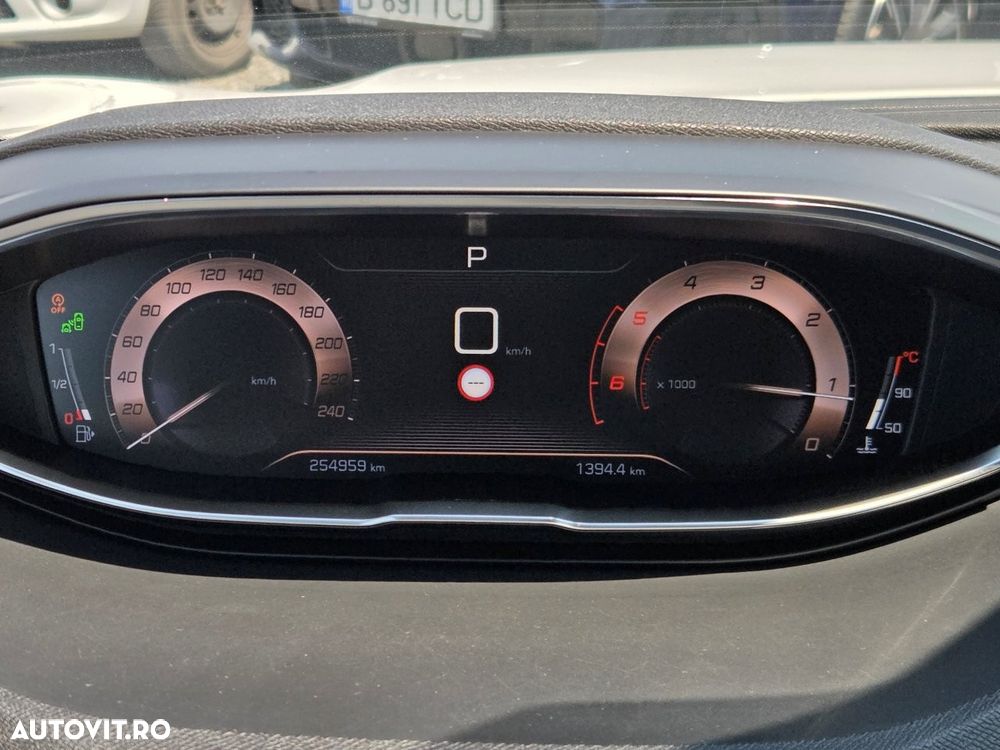 Peugeot 5008 BlueHDI 180 EAT8 GT - 37