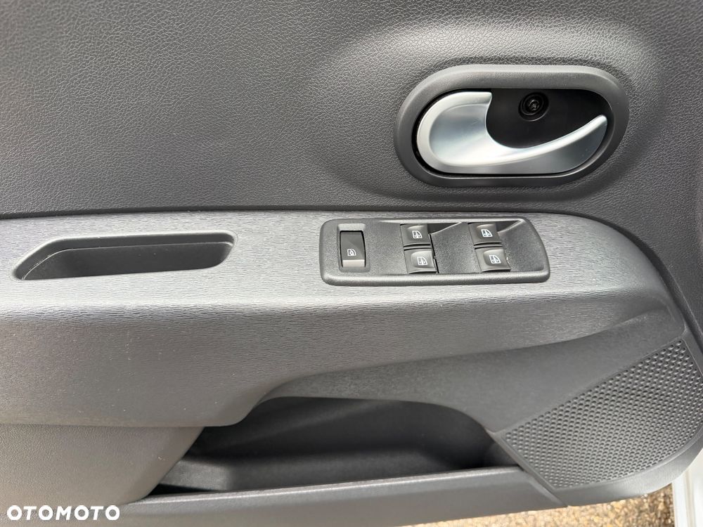 Dacia Lodgy 1.5 Blue dCi Laureate S&S - 13