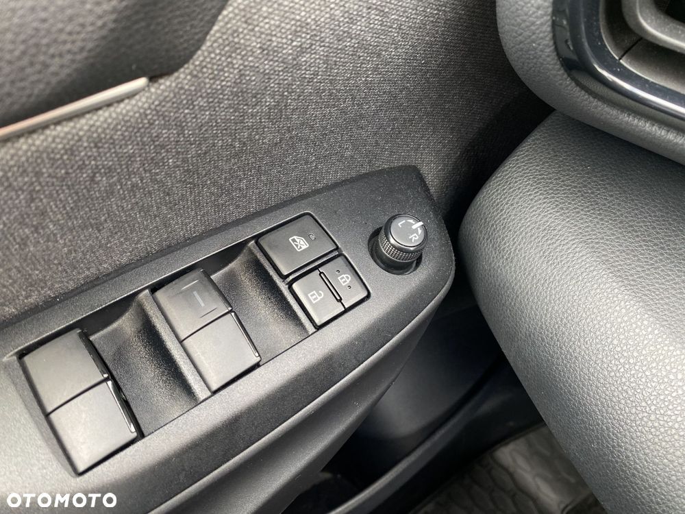 Toyota Yaris - 19
