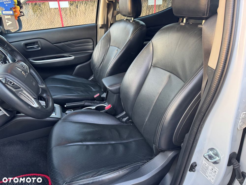 Mitsubishi L200 2.2 d DC Instyle Plus - 35