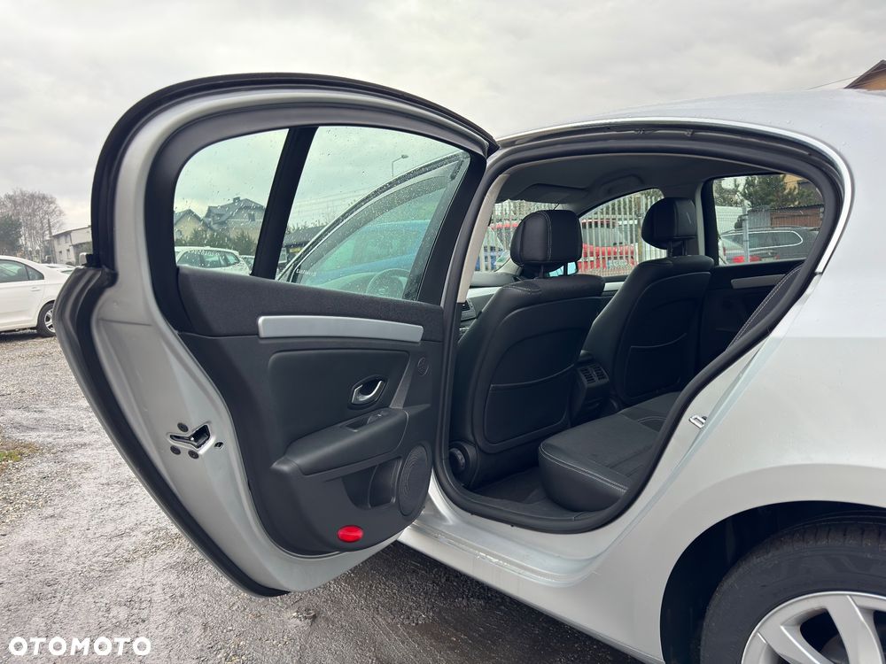 Renault Laguna dCi 110 FAP Expression - 15