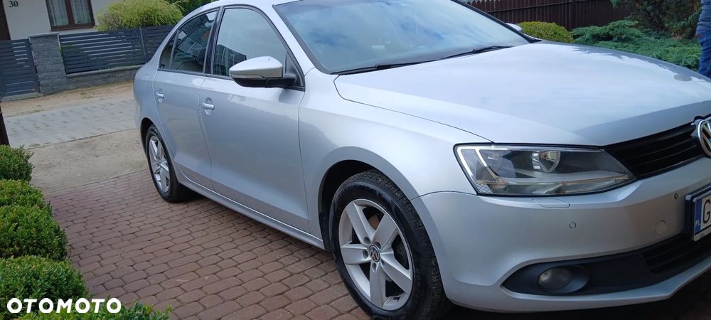 Volkswagen Jetta 1.6 TDI Comfortline - 1