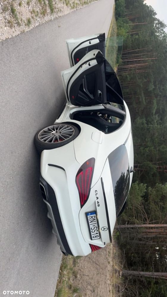 Mercedes-Benz CLA 45 AMG 4Matic 7G-DCT - 16