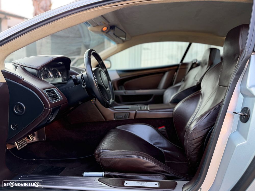 Aston Martin DB9 Coupe Touchtronic - 15