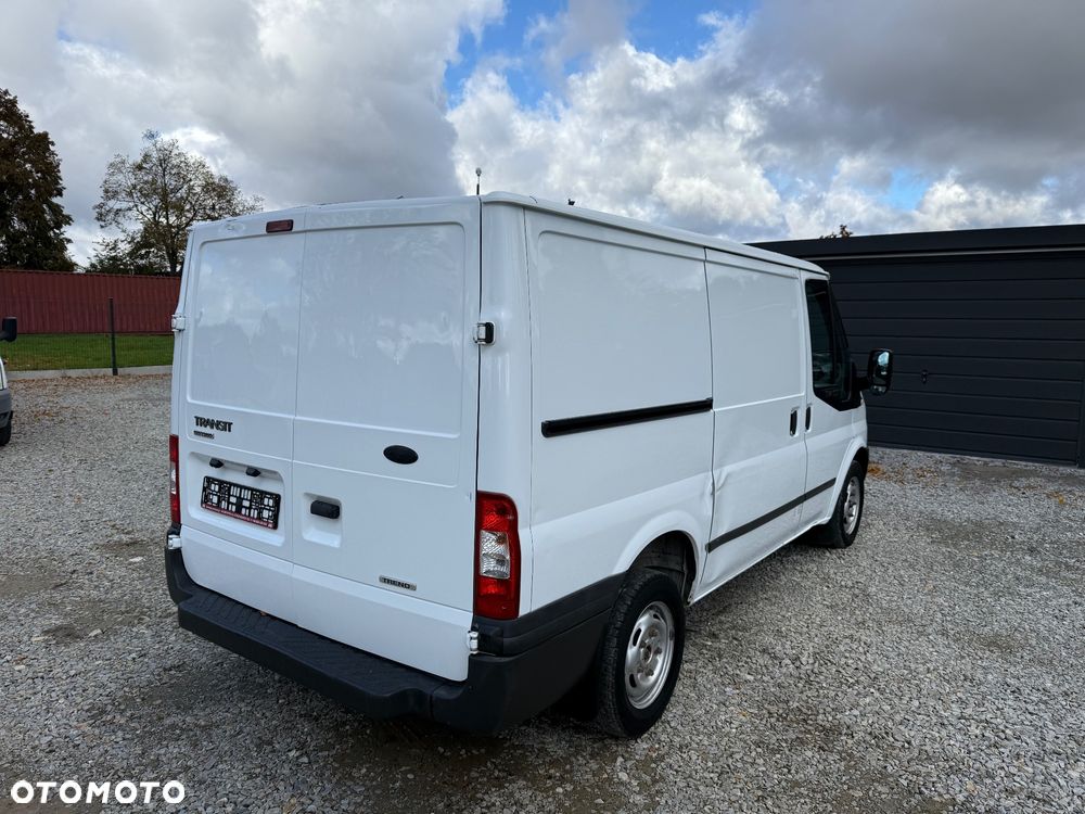 Ford Transit - 6