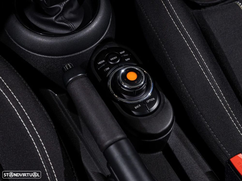 MINI Cabrio Cooper Auto - 18