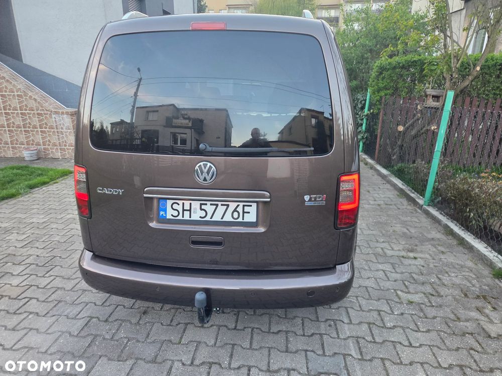 Volkswagen Caddy Highline DSG - 6
