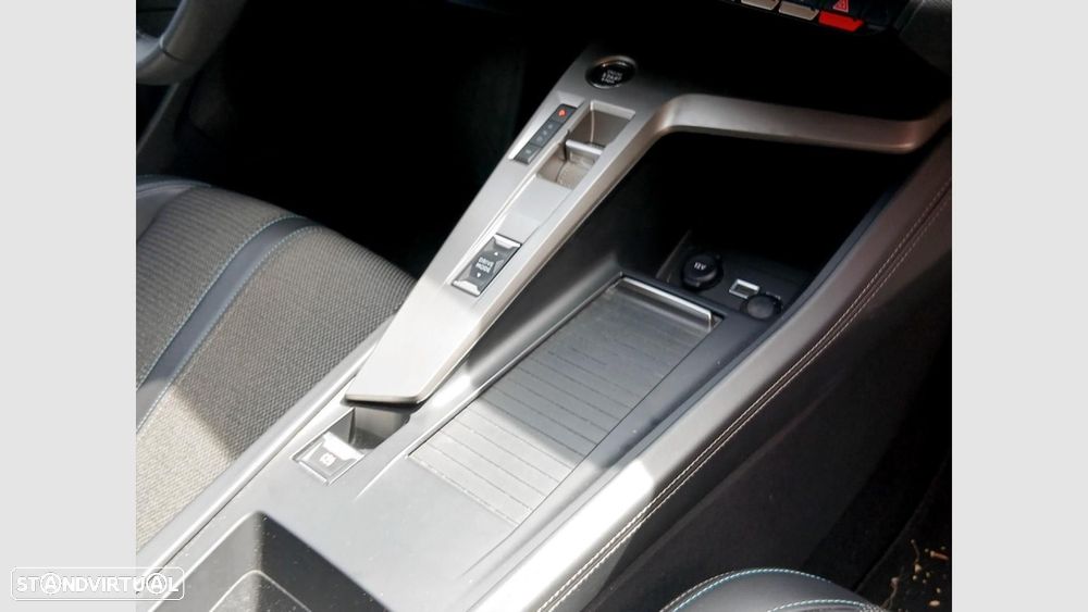 Peugeot 308 1.5 BlueHDi Allure EAT8 - 23