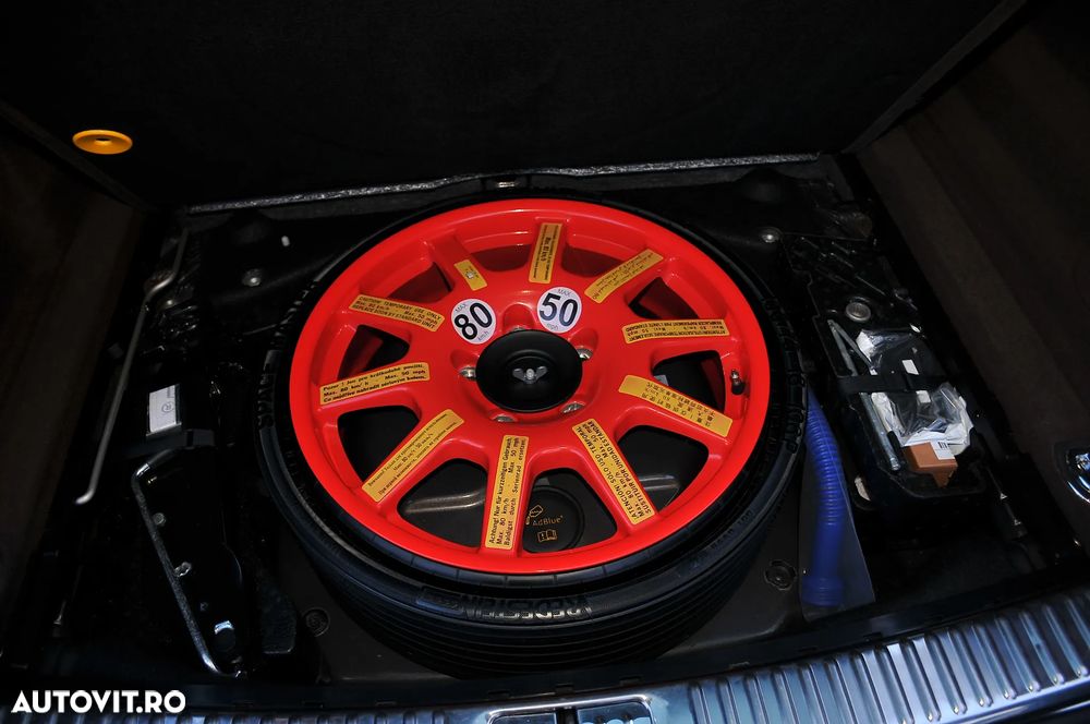 Porsche Cayenne - 27