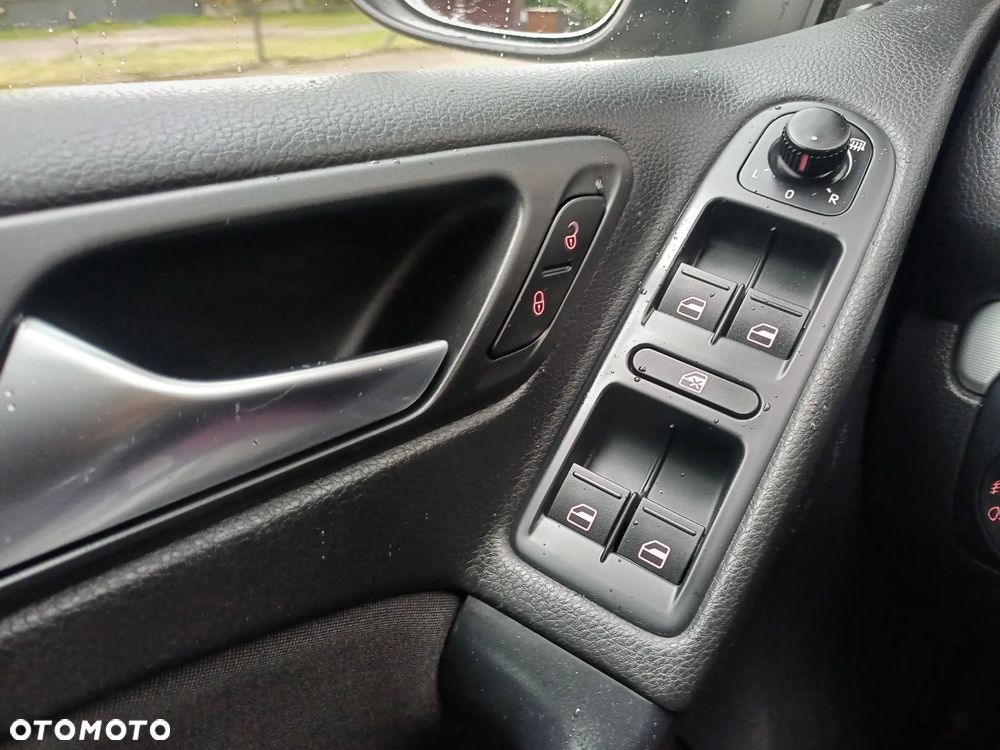 Volkswagen Golf 1.2 TSI Team - 29