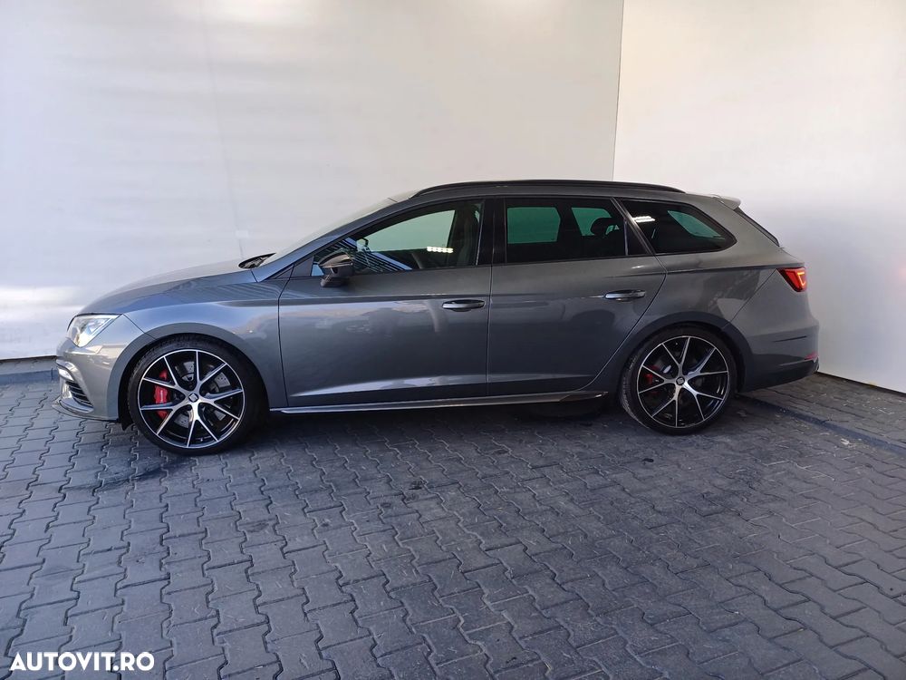 Seat Leon ST 2.0 TSI Start&Stop 4Drive DSG Cupra 300 Edition Carbon - 2