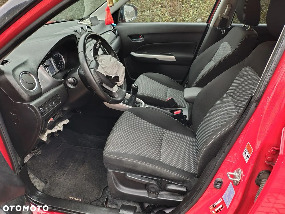 Suzuki Vitara - 17