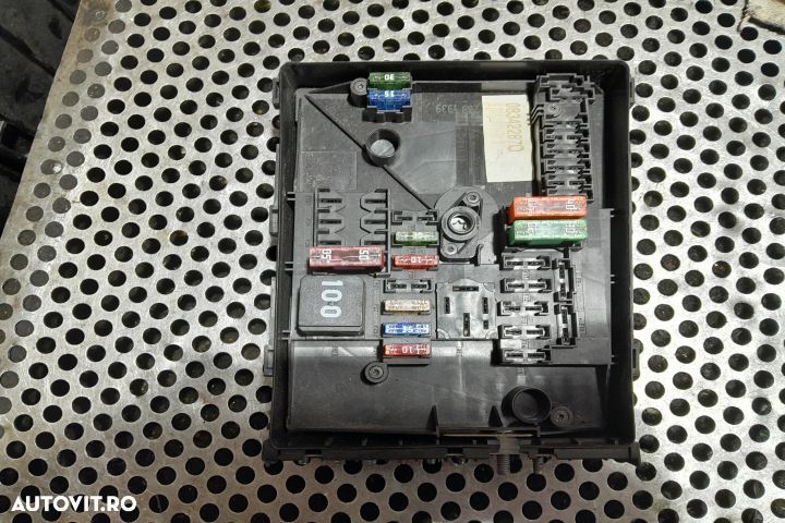 Panou sigurante si relee 1K0937125D 1K0937125D Volkswagen VW Golf 6 [ - 1