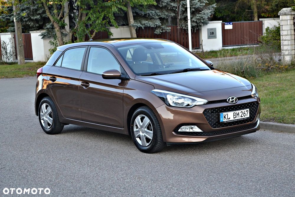 Hyundai i20 1.2 Trend - 17