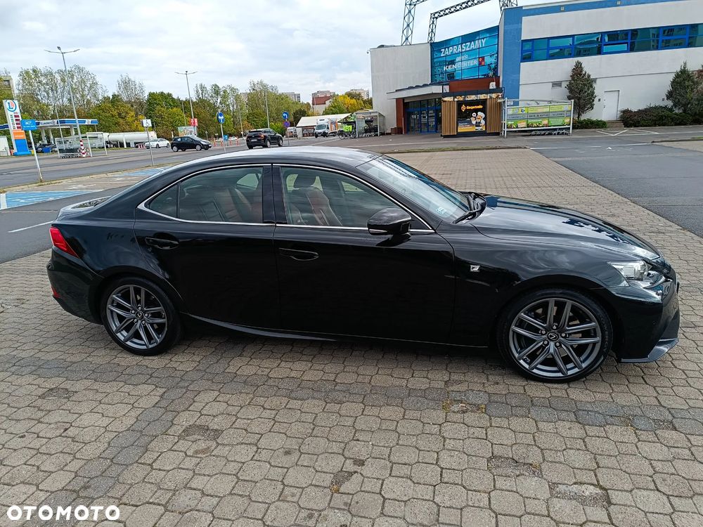Lexus IS 200t F Sport - 5